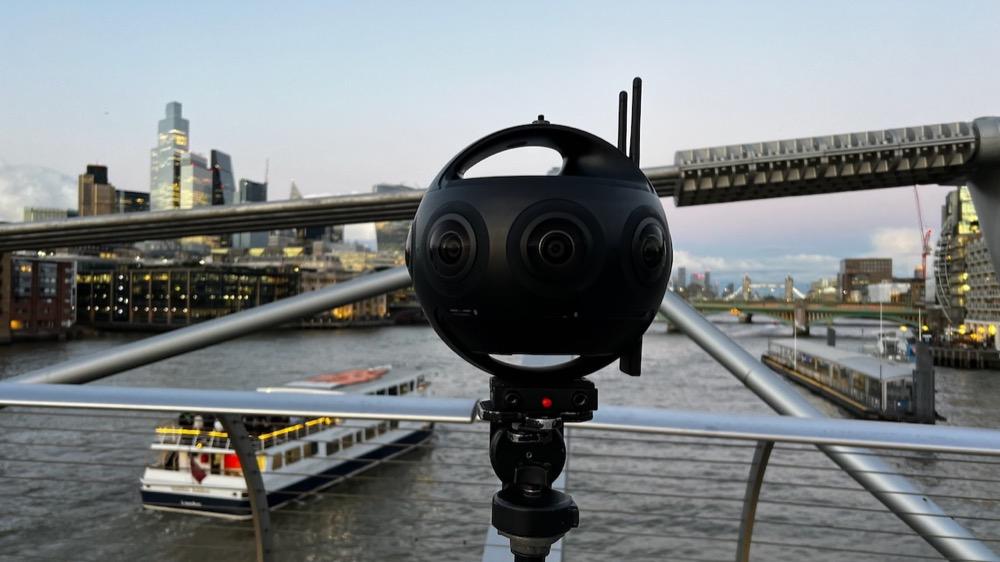 Insta360 Titan overlooking the Thames and London skyline at sunset
